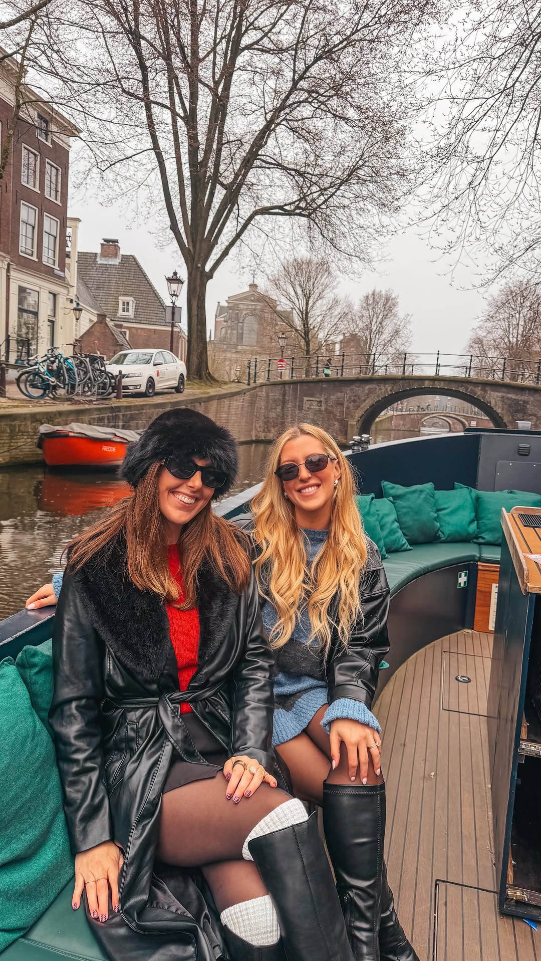 One of the best ways to see Amsterdam 🤍🚤

There are so many different canal cruise options to choose from&mdash;different routes, durations, and even themes.